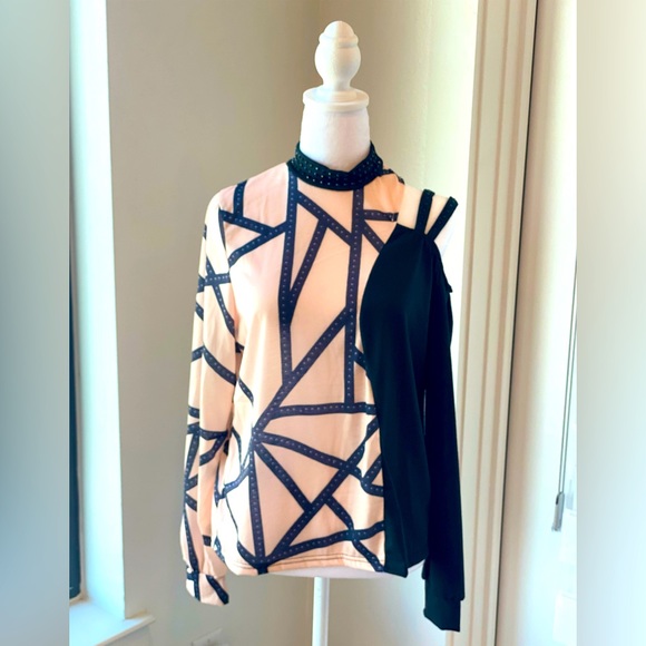 Strappy Cold Shouldered Ladies Top - Picture 1 of 7